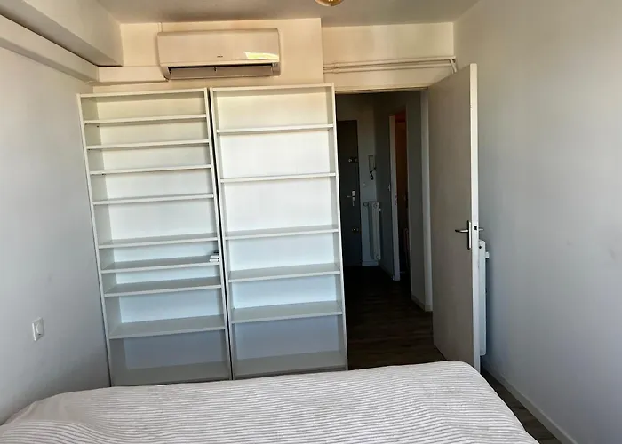 Vue Sur Et Montagne *